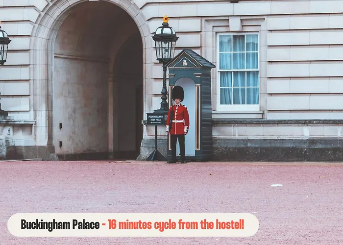 Astor Hyde Park (Adults Only)Hostal